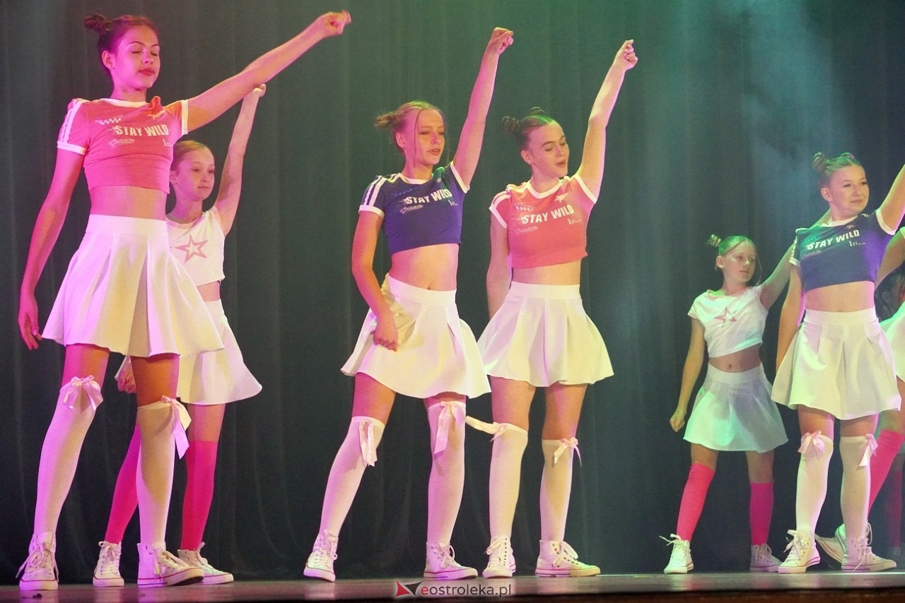 Zespół Tańca Współczesnego De-eM przywitał lato w rytmie K-popu! [16.06.2024] - zdjęcie #83 - eOstroleka.pl
