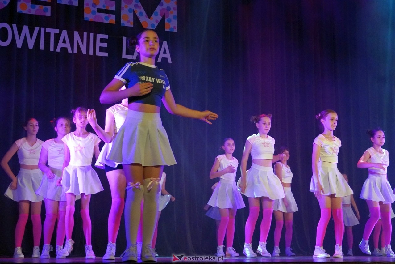 Zespół Tańca Współczesnego De-eM przywitał lato w rytmie K-popu! [16.06.2024] - zdjęcie #81 - eOstroleka.pl