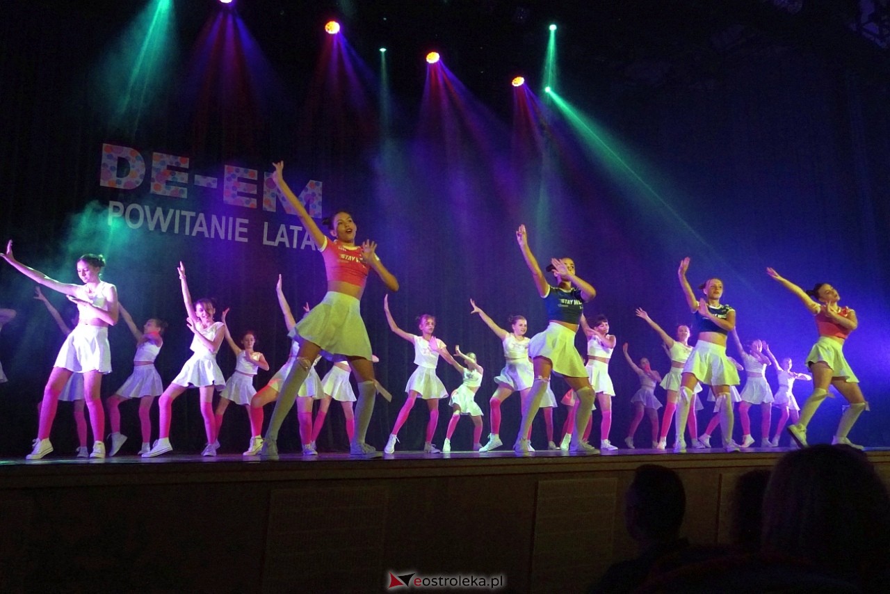 Zespół Tańca Współczesnego De-eM przywitał lato w rytmie K-popu! [16.06.2024] - zdjęcie #78 - eOstroleka.pl