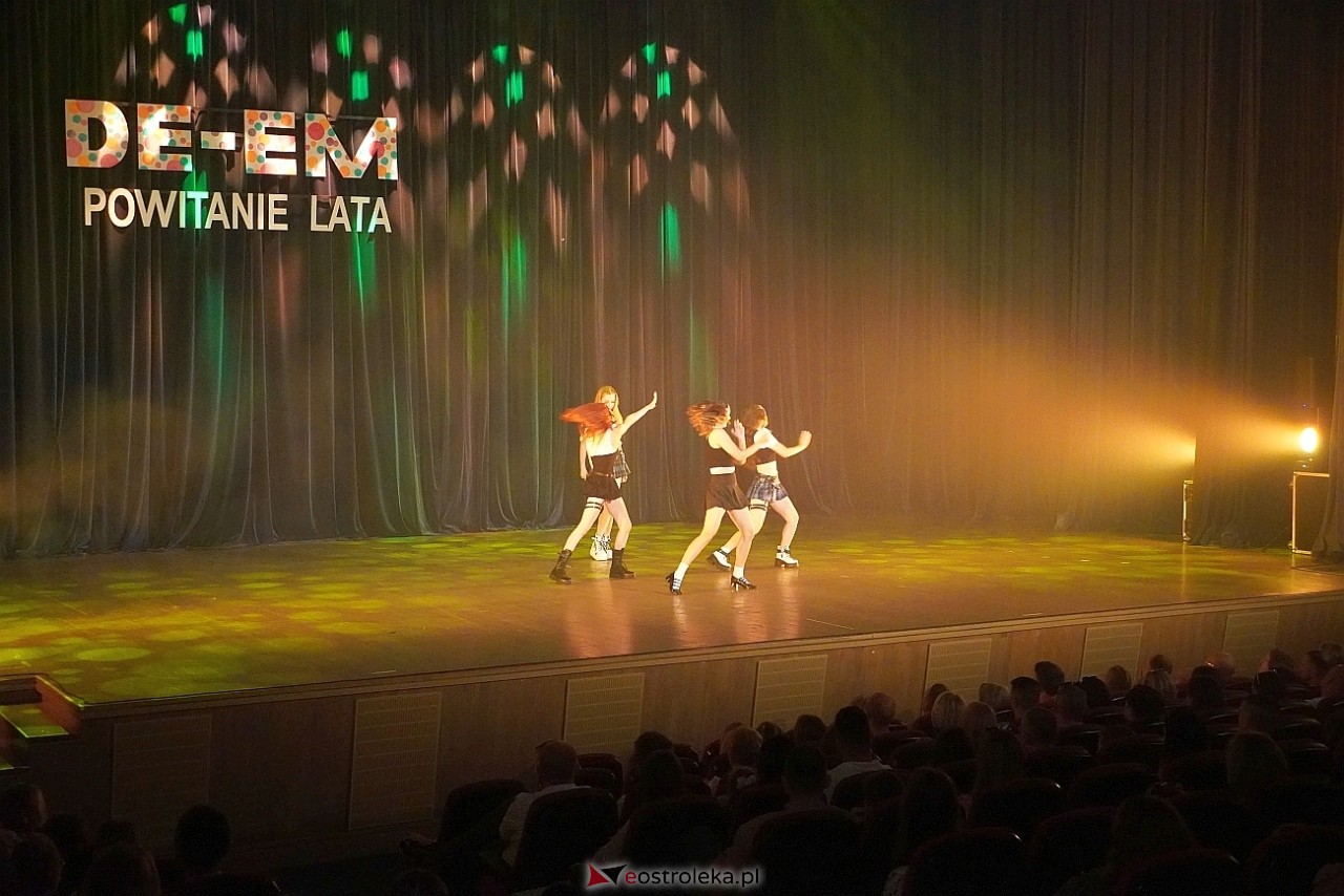 Zespół Tańca Współczesnego De-eM przywitał lato w rytmie K-popu! [16.06.2024] - zdjęcie #62 - eOstroleka.pl