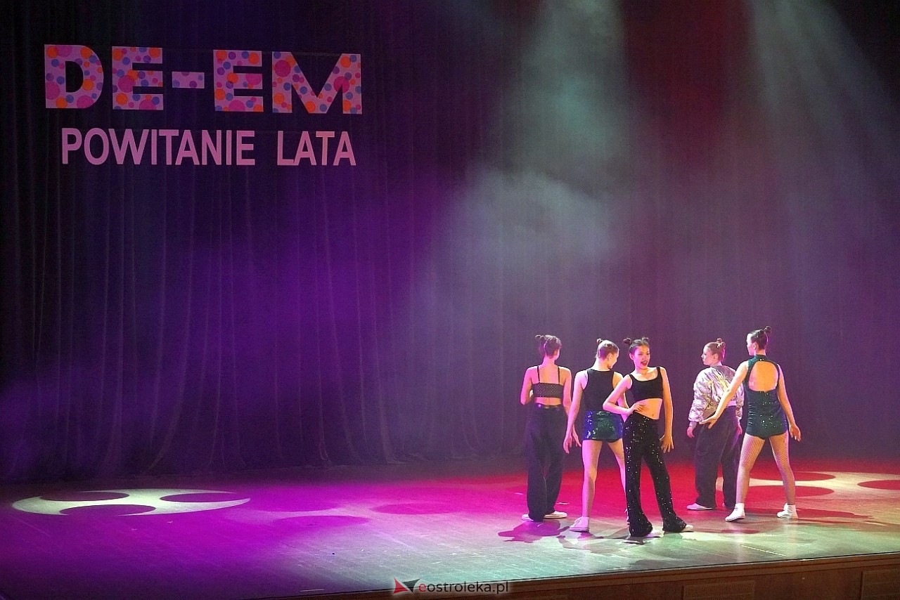 Zespół Tańca Współczesnego De-eM przywitał lato w rytmie K-popu! [16.06.2024] - zdjęcie #54 - eOstroleka.pl