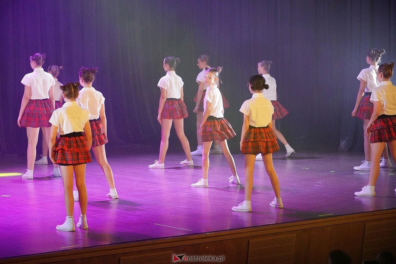 Zespół Tańca Współczesnego De-eM przywitał lato w rytmie K-popu! [16.06.2024] - zdjęcie #27 - eOstroleka.pl