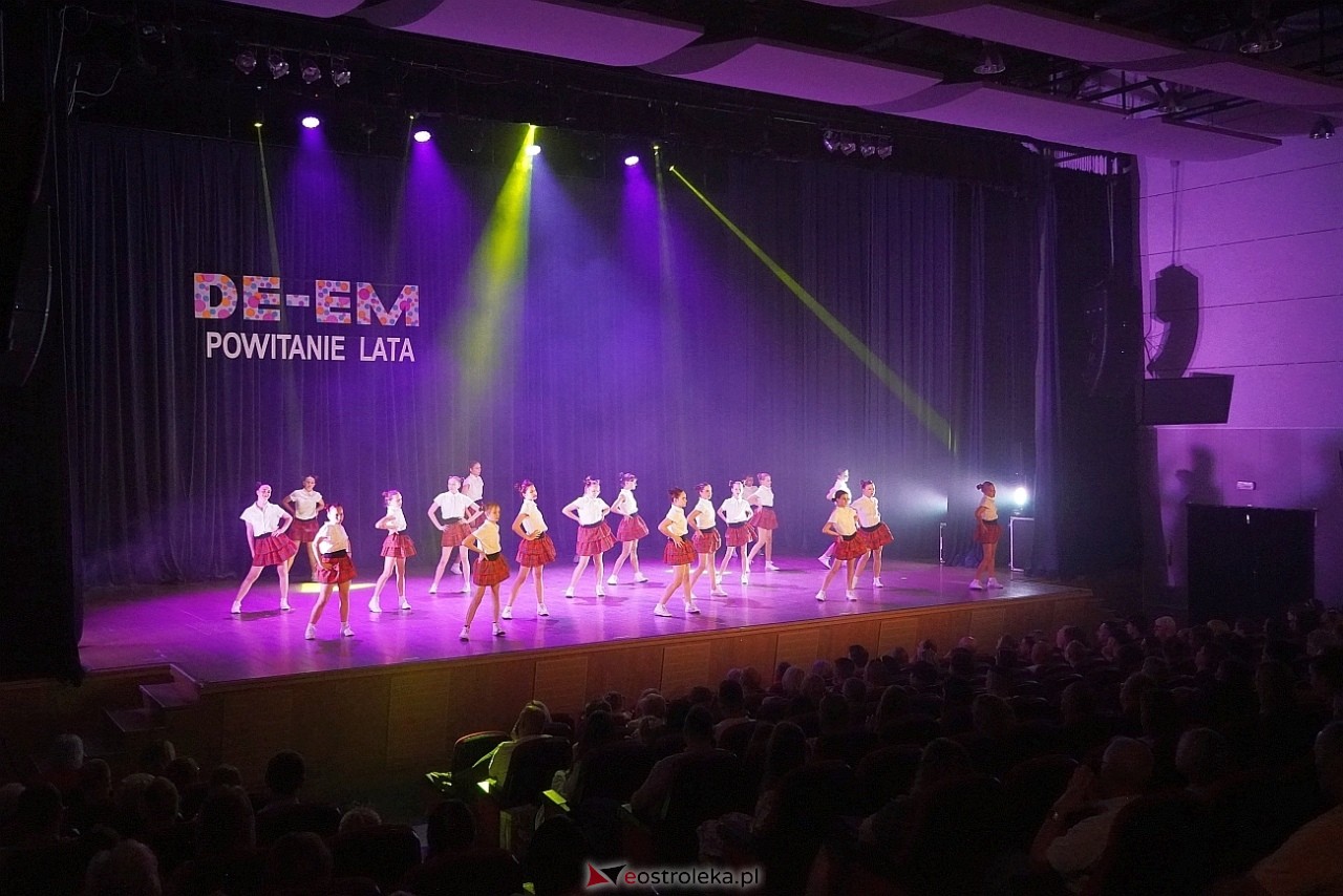 Zespół Tańca Współczesnego De-eM przywitał lato w rytmie K-popu! [16.06.2024] - zdjęcie #20 - eOstroleka.pl