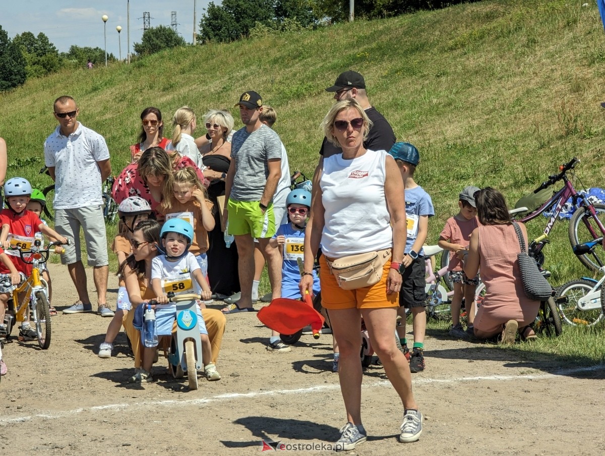 Zawody rowerkowe na plaży miejskiej w Ostrołęce [16.06.2024] - zdjęcie #62 - eOstroleka.pl