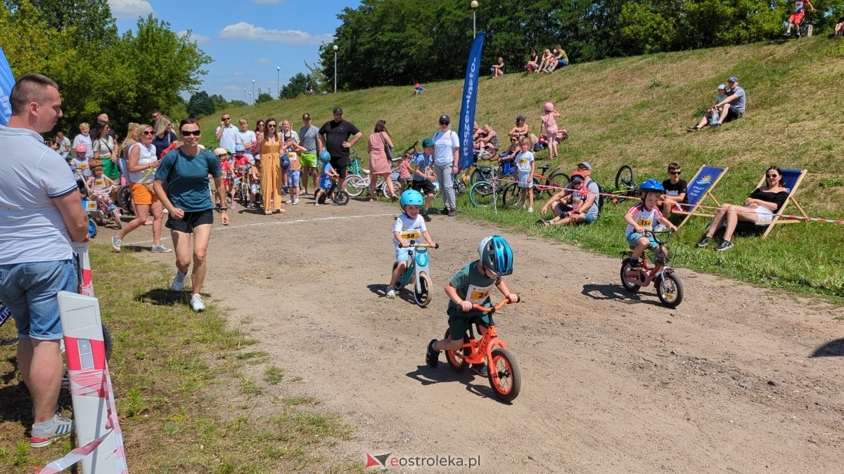 Zawody rowerkowe na plaży miejskiej w Ostrołęce [16.06.2024] - zdjęcie #59 - eOstroleka.pl
