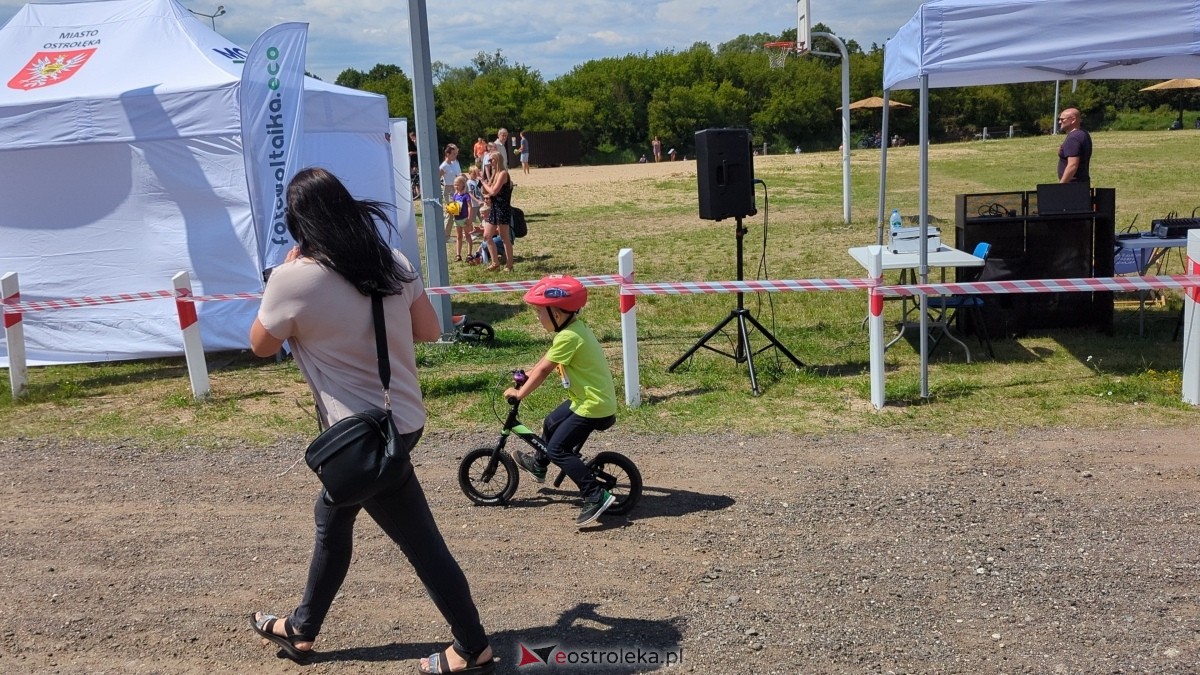 Zawody rowerkowe na plaży miejskiej w Ostrołęce [16.06.2024] - zdjęcie #6 - eOstroleka.pl