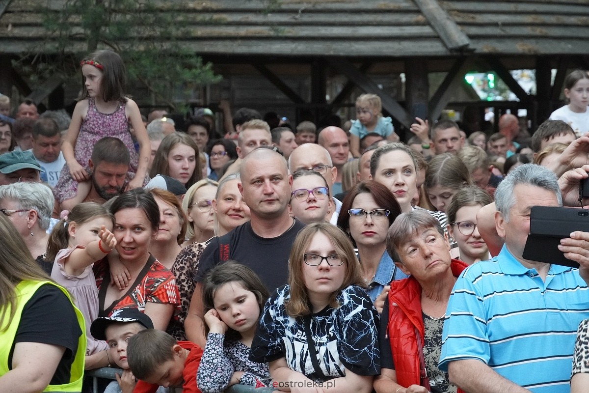 Wesele Kurpiowskie 2024 - koncert Cleo w Kadzidle [16.06.2024] - zdjęcie #49 - eOstroleka.pl