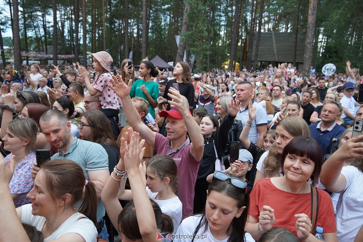 Wesele Kurpiowskie 2024 - koncert Cleo w Kadzidle [16.06.2024] - zdjęcie #38 - eOstroleka.pl