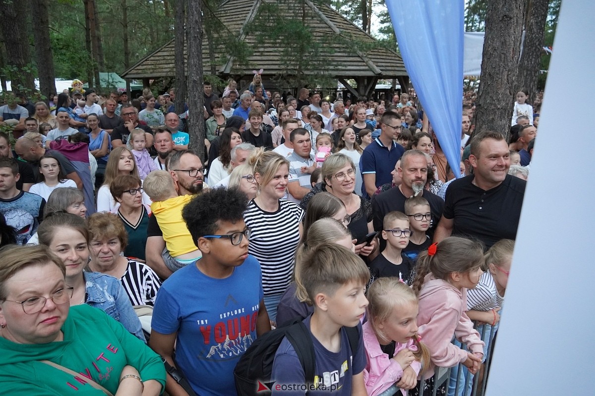 Wesele Kurpiowskie 2024 - koncert Cleo w Kadzidle [16.06.2024] - zdjęcie #22 - eOstroleka.pl