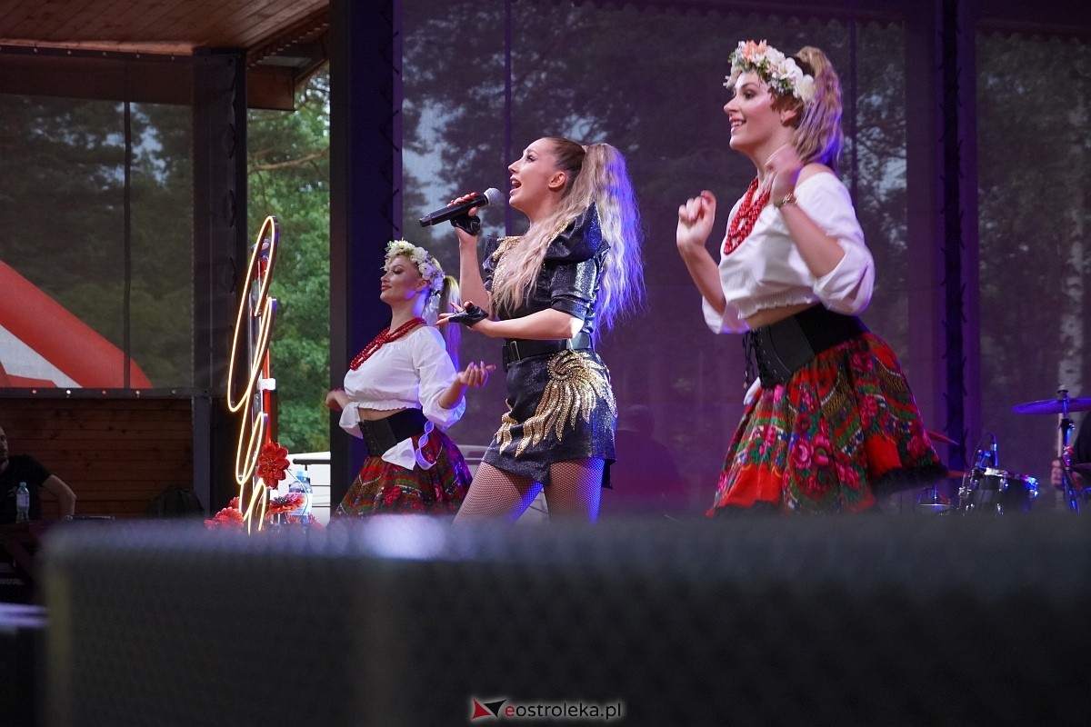 Wesele Kurpiowskie 2024 - koncert Cleo w Kadzidle [16.06.2024] - zdjęcie #18 - eOstroleka.pl