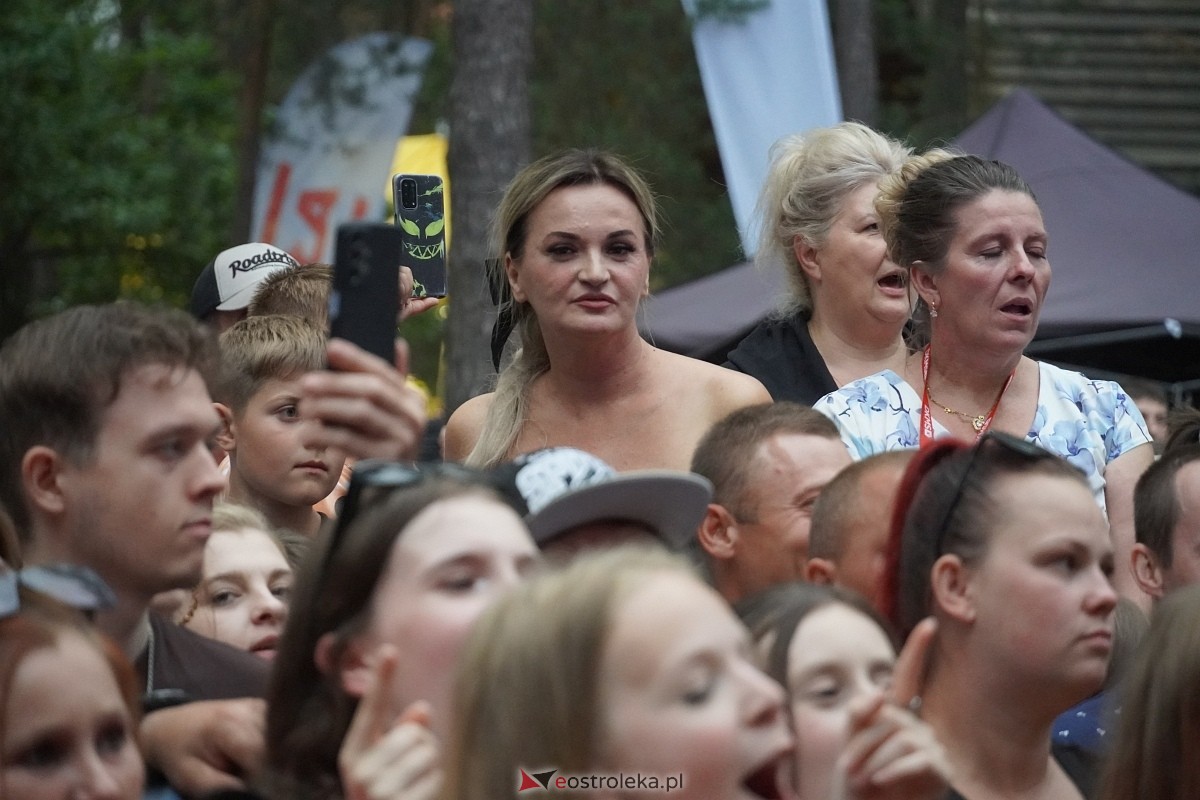 Wesele Kurpiowskie 2024 - koncert Cleo w Kadzidle [16.06.2024] - zdjęcie #17 - eOstroleka.pl