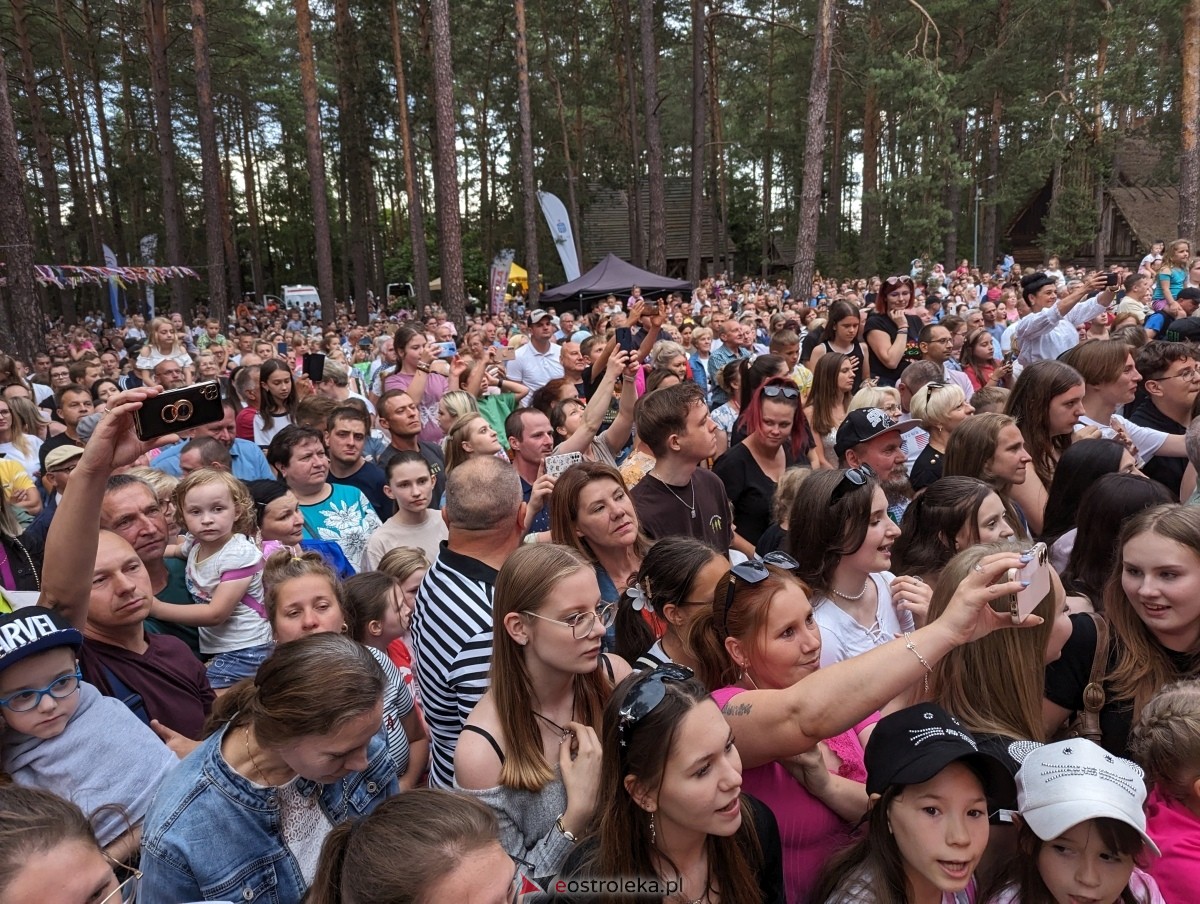 Wesele Kurpiowskie 2024 - koncert Cleo w Kadzidle [16.06.2024] - zdjęcie #108 - eOstroleka.pl