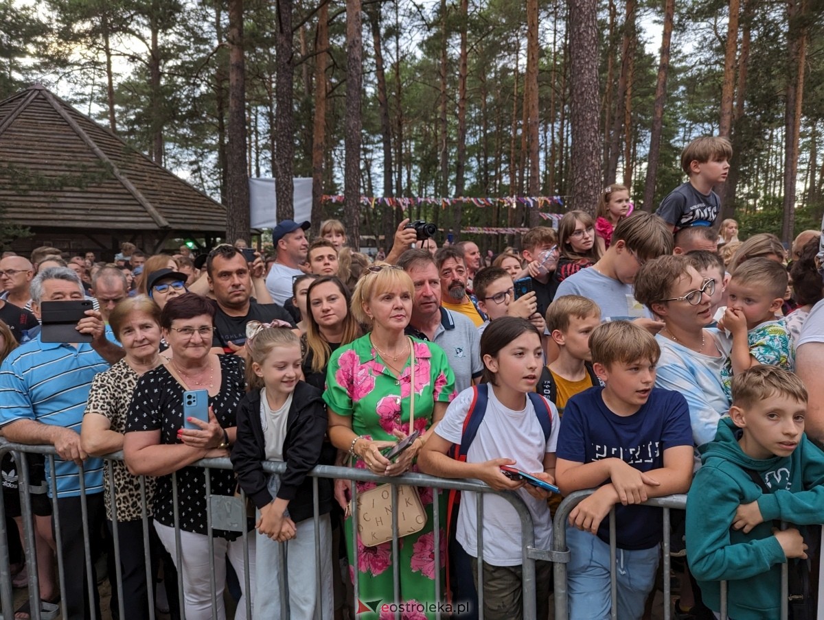 Wesele Kurpiowskie 2024 - koncert Cleo w Kadzidle [16.06.2024] - zdjęcie #107 - eOstroleka.pl