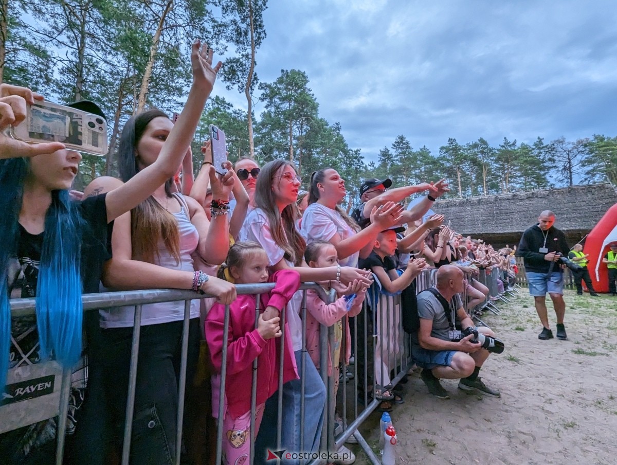 Wesele Kurpiowskie 2024 - koncert Cleo w Kadzidle [16.06.2024] - zdjęcie #96 - eOstroleka.pl