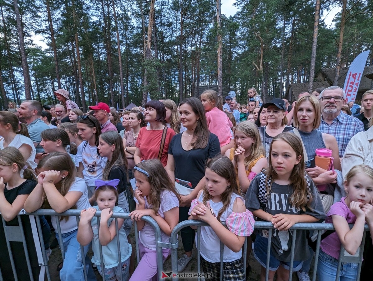 Wesele Kurpiowskie 2024 - koncert Cleo w Kadzidle [16.06.2024] - zdjęcie #91 - eOstroleka.pl