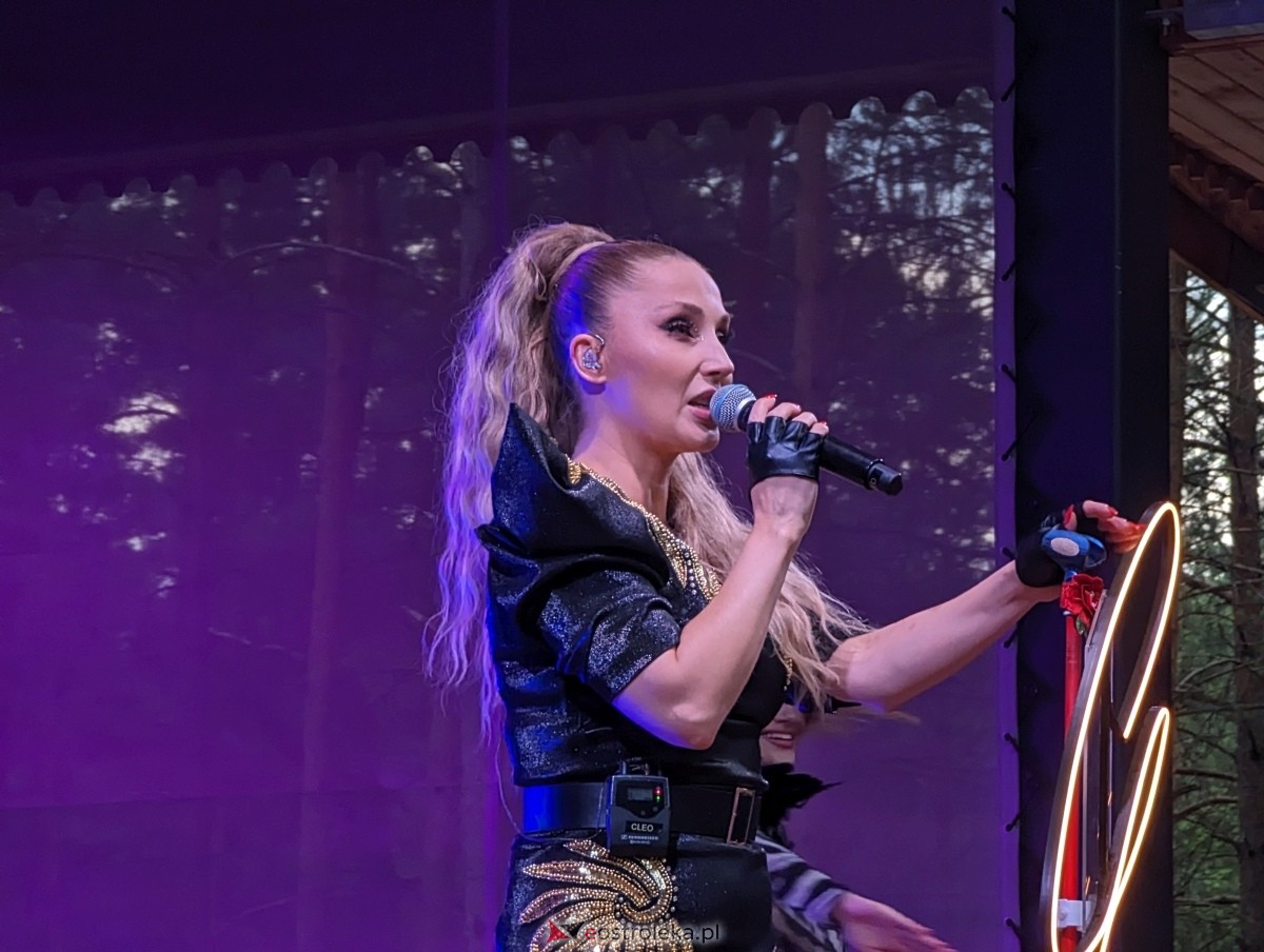 Wesele Kurpiowskie 2024 - koncert Cleo w Kadzidle [16.06.2024] - zdjęcie #84 - eOstroleka.pl