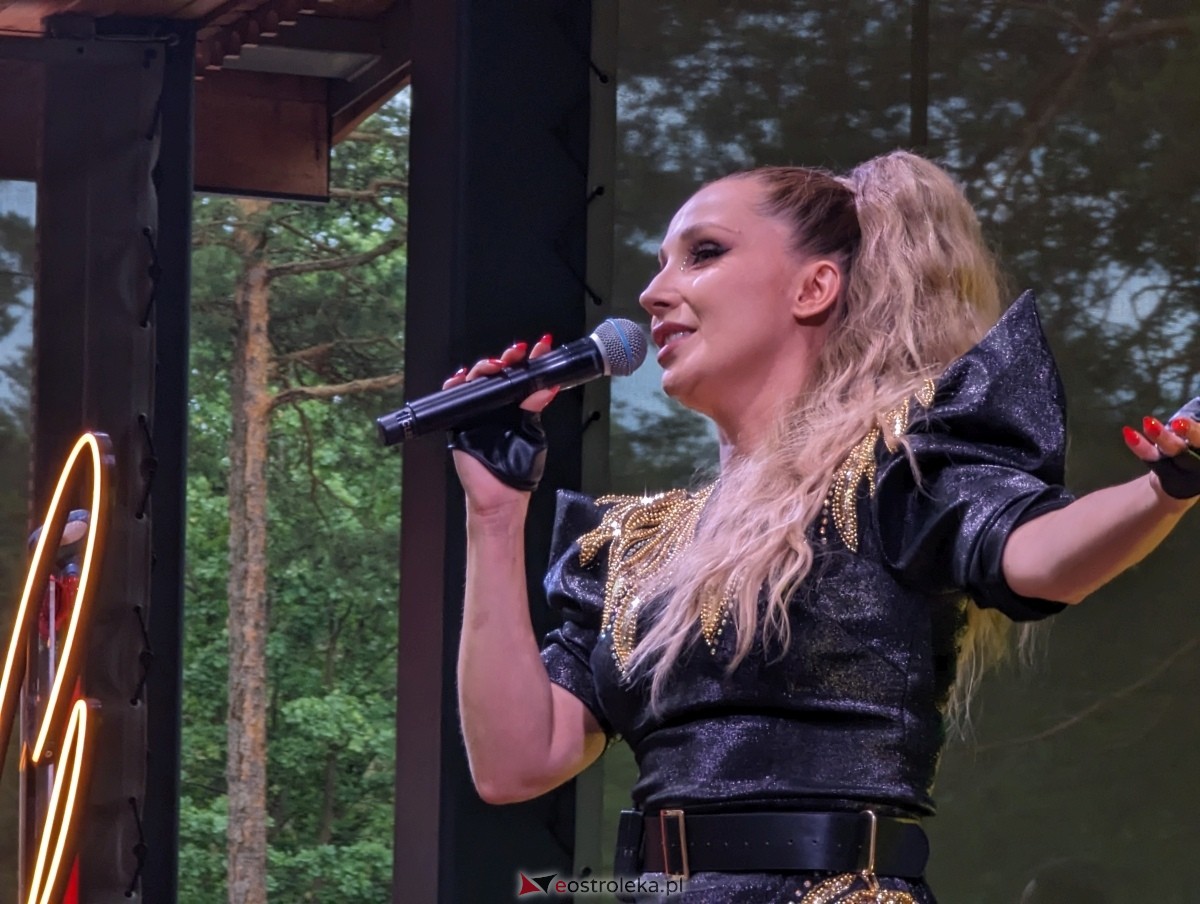 Wesele Kurpiowskie 2024 - koncert Cleo w Kadzidle [16.06.2024] - zdjęcie #79 - eOstroleka.pl