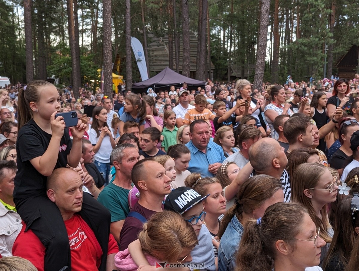 Wesele Kurpiowskie 2024 - koncert Cleo w Kadzidle [16.06.2024] - zdjęcie #77 - eOstroleka.pl
