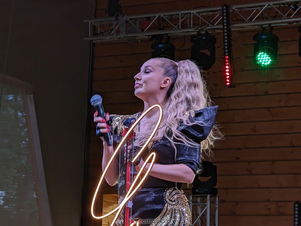 Wesele Kurpiowskie 2024 - koncert Cleo w Kadzidle [16.06.2024] - zdjęcie #65 - eOstroleka.pl