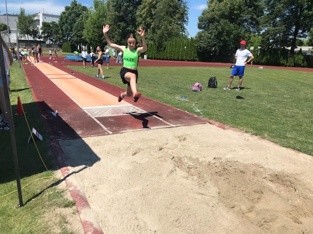 Zawodnicy UKS Clan z kolejnymi rekordami w Mistrzostwach Mazowsza U14 [15.06.2024] - zdjęcie #5 - eOstroleka.pl