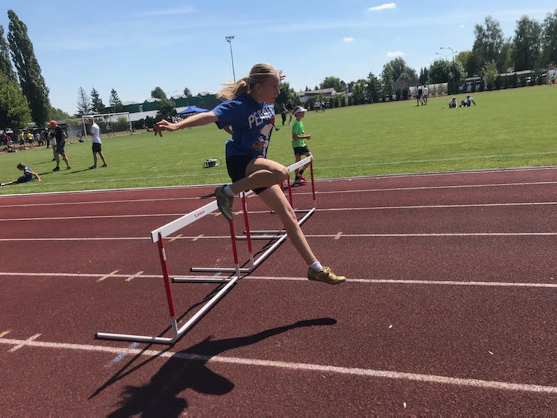 Zawodnicy UKS Clan z kolejnymi rekordami w Mistrzostwach Mazowsza U14 [15.06.2024] - zdjęcie #7 - eOstroleka.pl