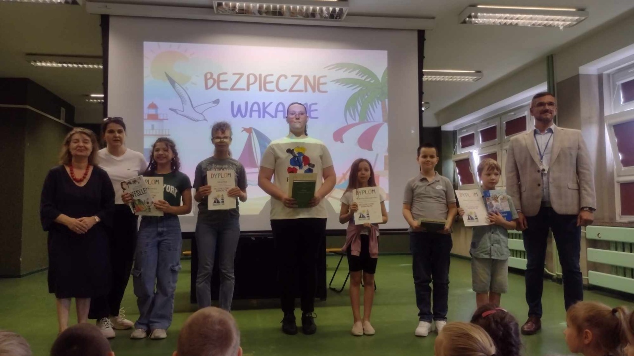 Bezpieczne wakacje w SP 10 Ostrołęka [19.06.2024] - zdjęcie #21 - eOstroleka.pl