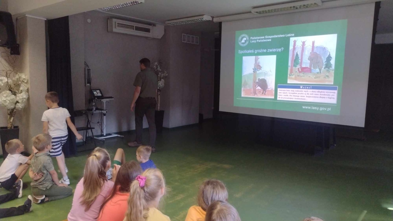 Bezpieczne wakacje w SP 10 Ostrołęka [19.06.2024] - zdjęcie #15 - eOstroleka.pl