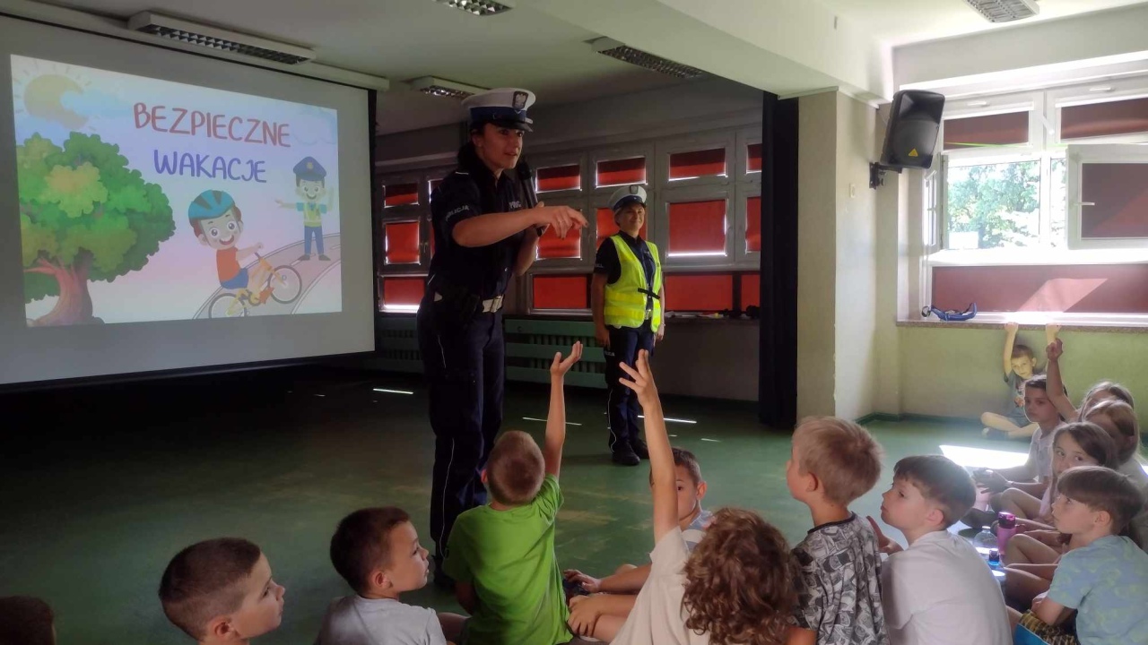 Bezpieczne wakacje w SP 10 Ostrołęka [19.06.2024] - zdjęcie #2 - eOstroleka.pl