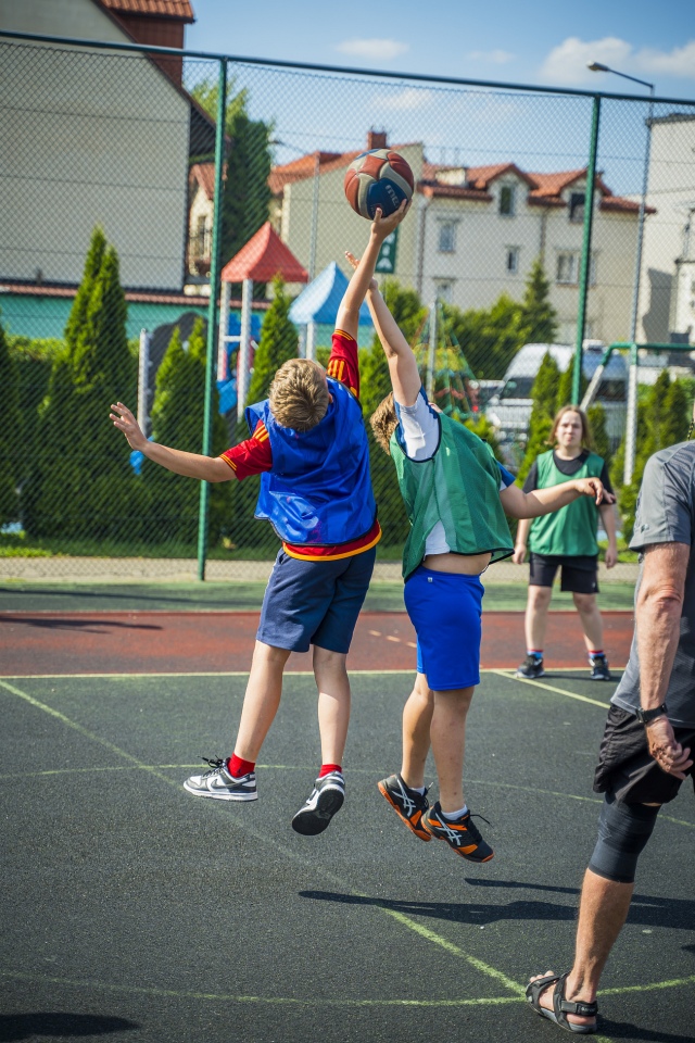 Święto Równości na Koszykarskim Parkiecie w SP 1  - zdjęcie #70 - eOstroleka.pl