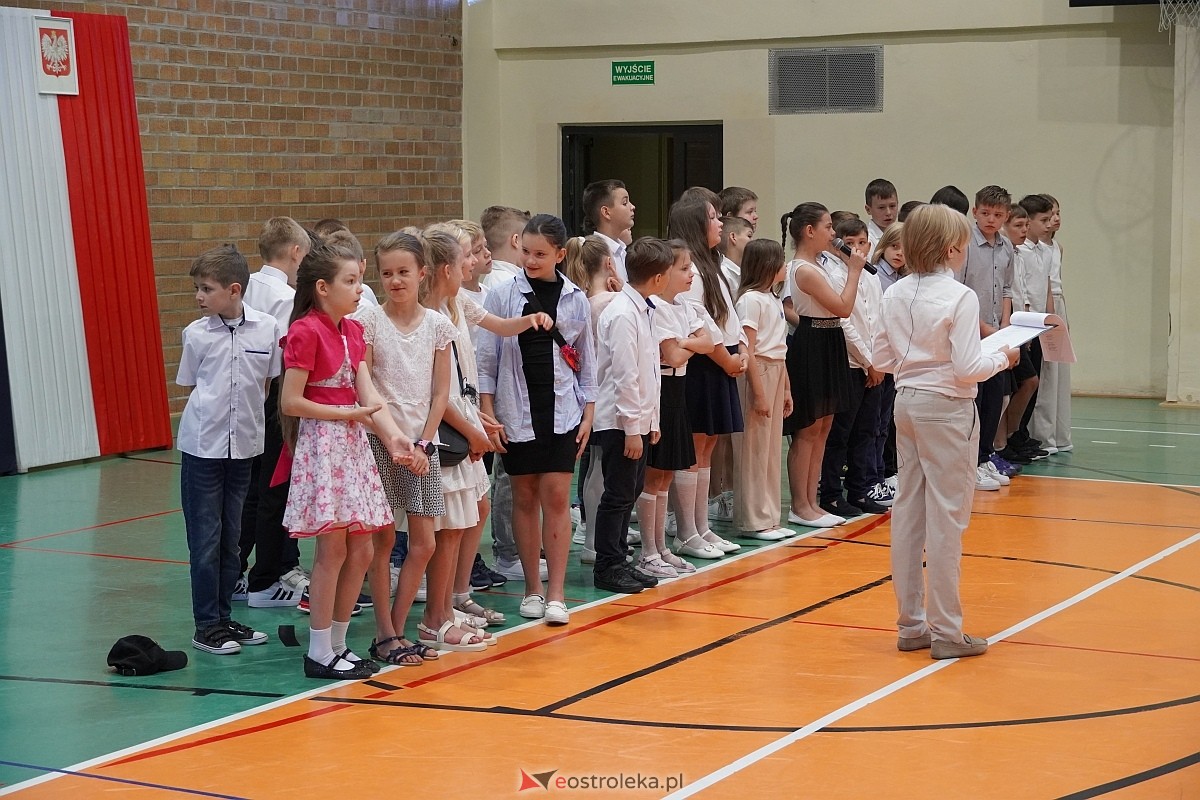 Zakończenie roku szkolnego w Szkole Podstawowej nr 5 w Ostrołęce [21.05.2024] - zdjęcie #218 - eOstroleka.pl