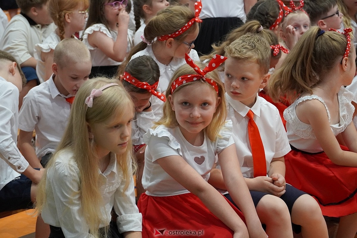 Zakończenie roku szkolnego w Szkole Podstawowej nr 5 w Ostrołęce [21.05.2024] - zdjęcie #210 - eOstroleka.pl
