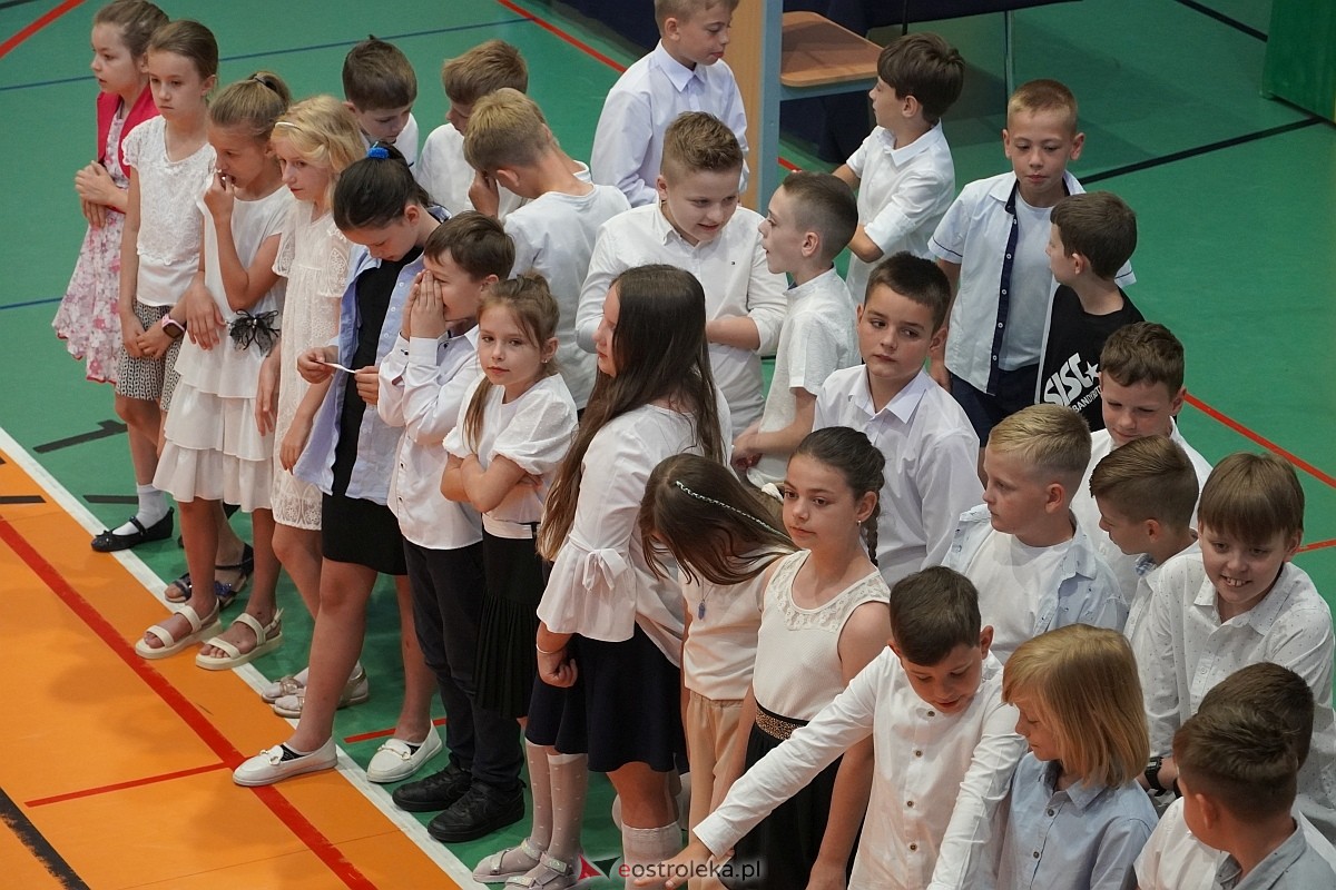 Zakończenie roku szkolnego w Szkole Podstawowej nr 5 w Ostrołęce [21.05.2024] - zdjęcie #209 - eOstroleka.pl