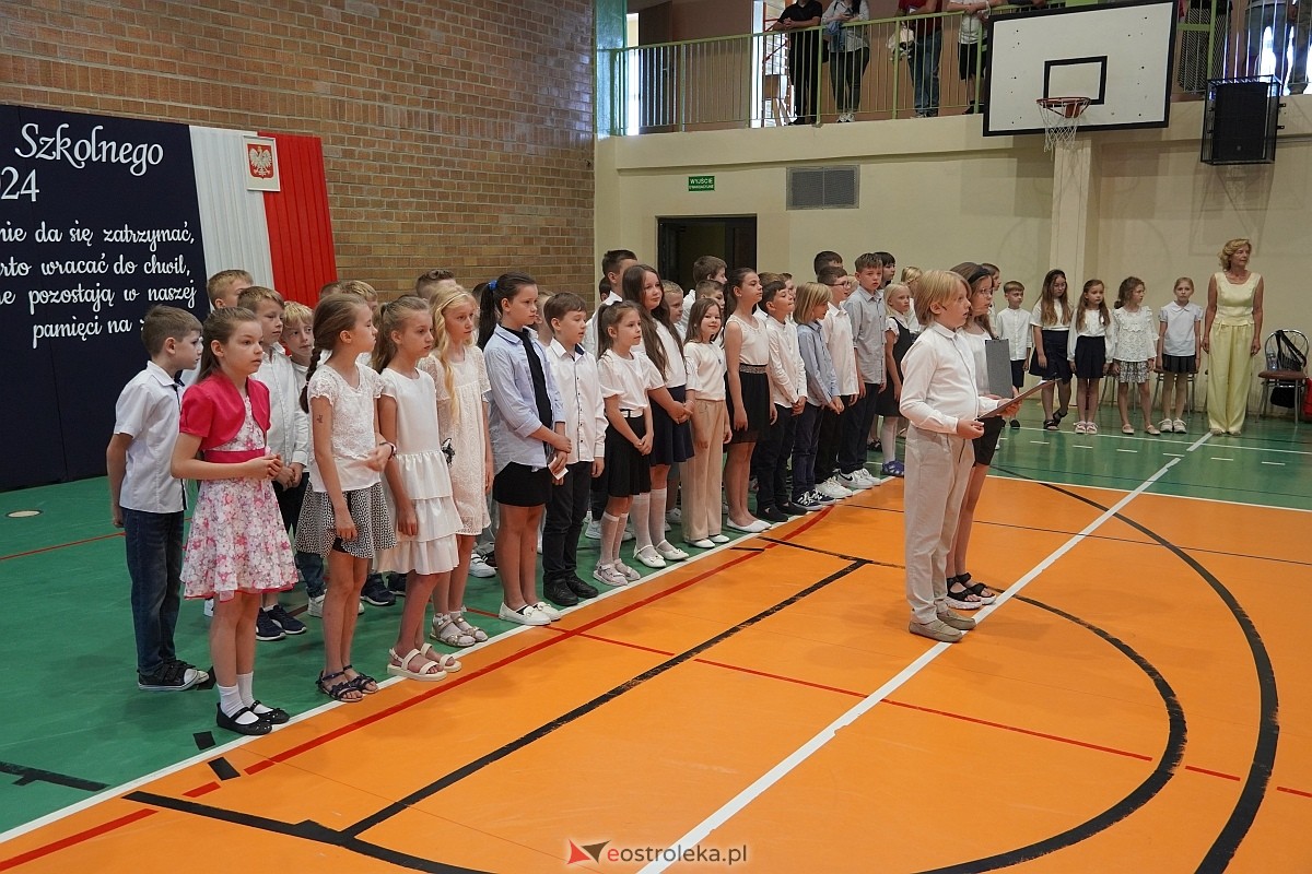 Zakończenie roku szkolnego w Szkole Podstawowej nr 5 w Ostrołęce [21.05.2024] - zdjęcie #201 - eOstroleka.pl