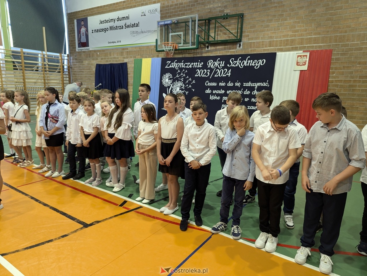 Zakończenie roku szkolnego w Szkole Podstawowej nr 5 w Ostrołęce [21.05.2024] - zdjęcie #226 - eOstroleka.pl