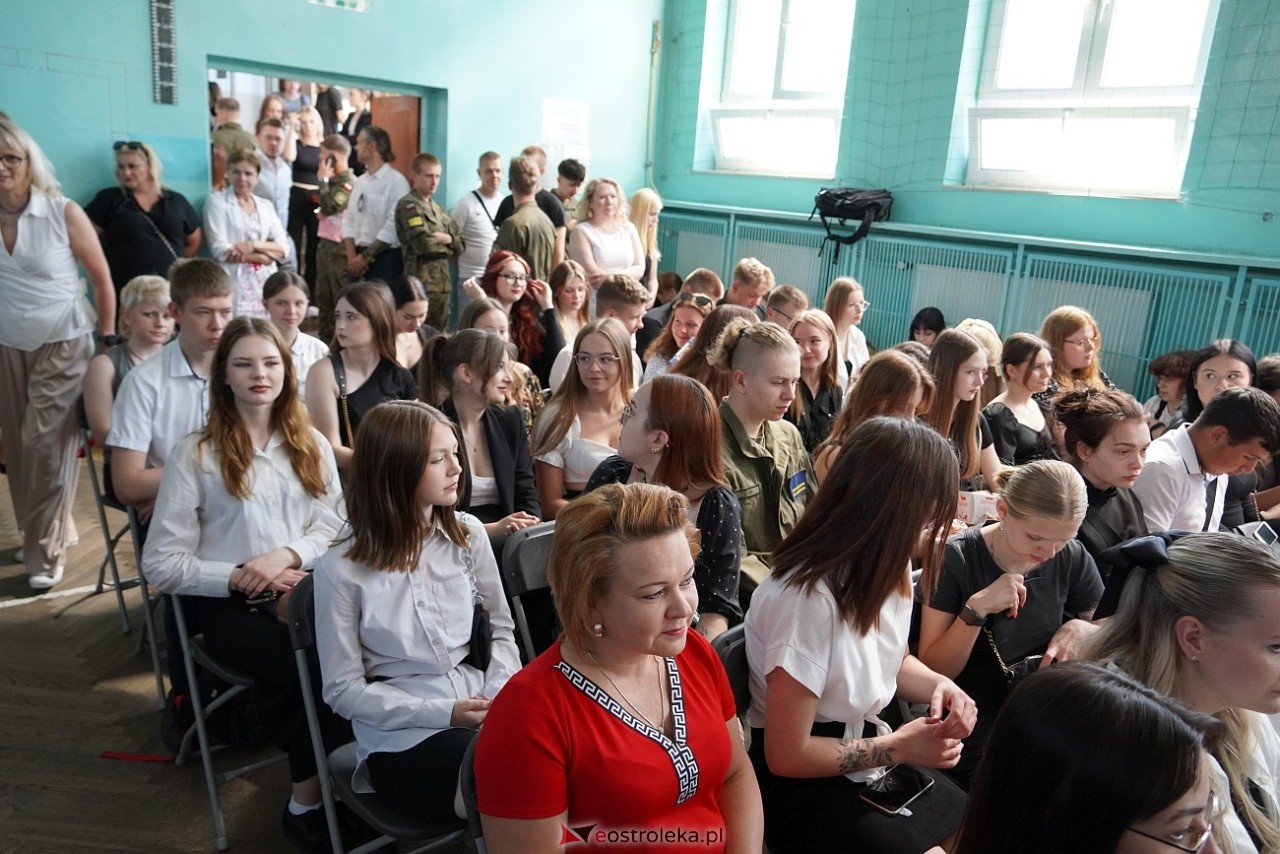 Zakończenie roku szkolnego w Zespole Szkół Zawodowych nr 2 [21.06.2024] - zdjęcie #87 - eOstroleka.pl