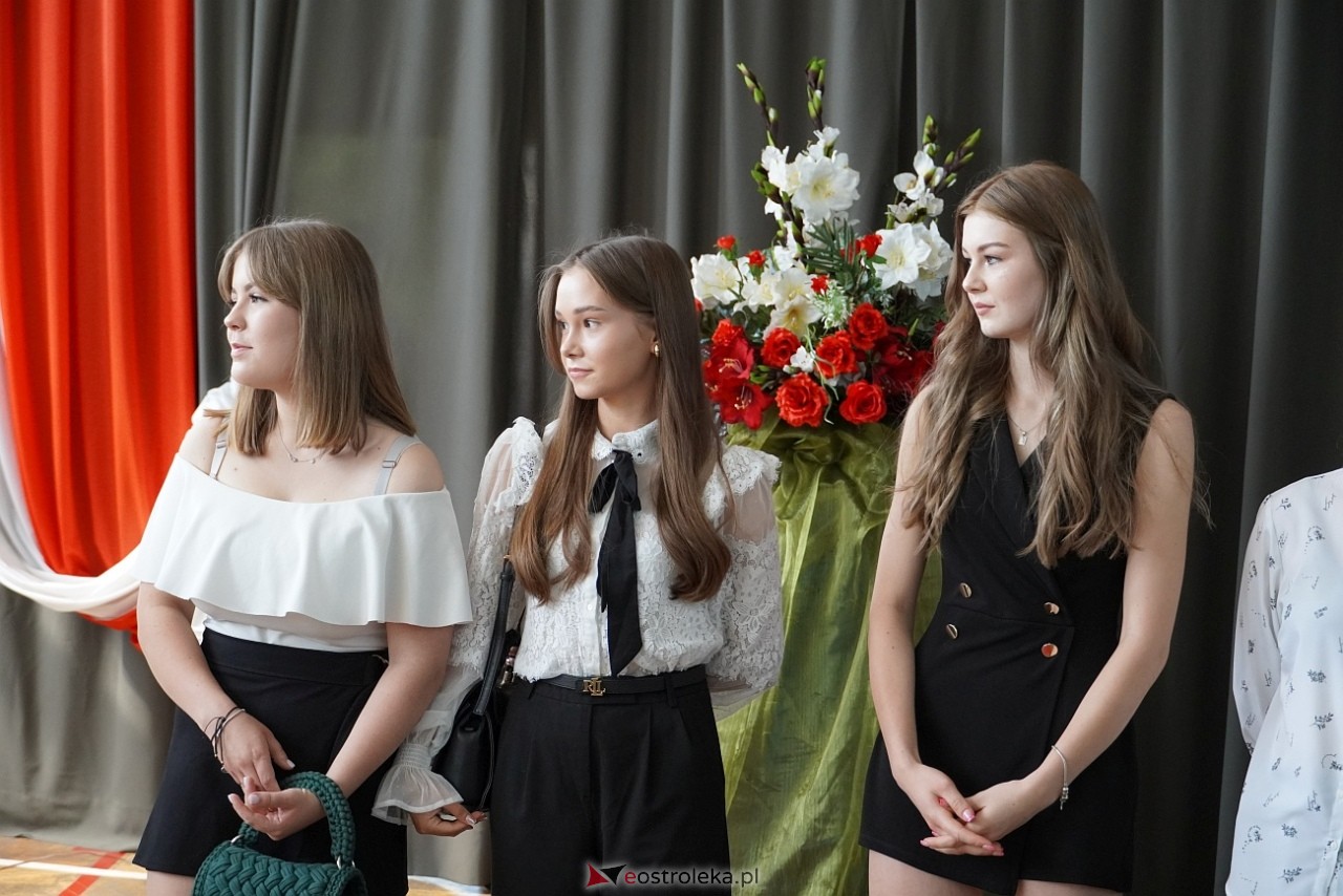 Zakończenie roku szkolnego w Zespole Szkół Zawodowych nr 2 [21.06.2024] - zdjęcie #52 - eOstroleka.pl
