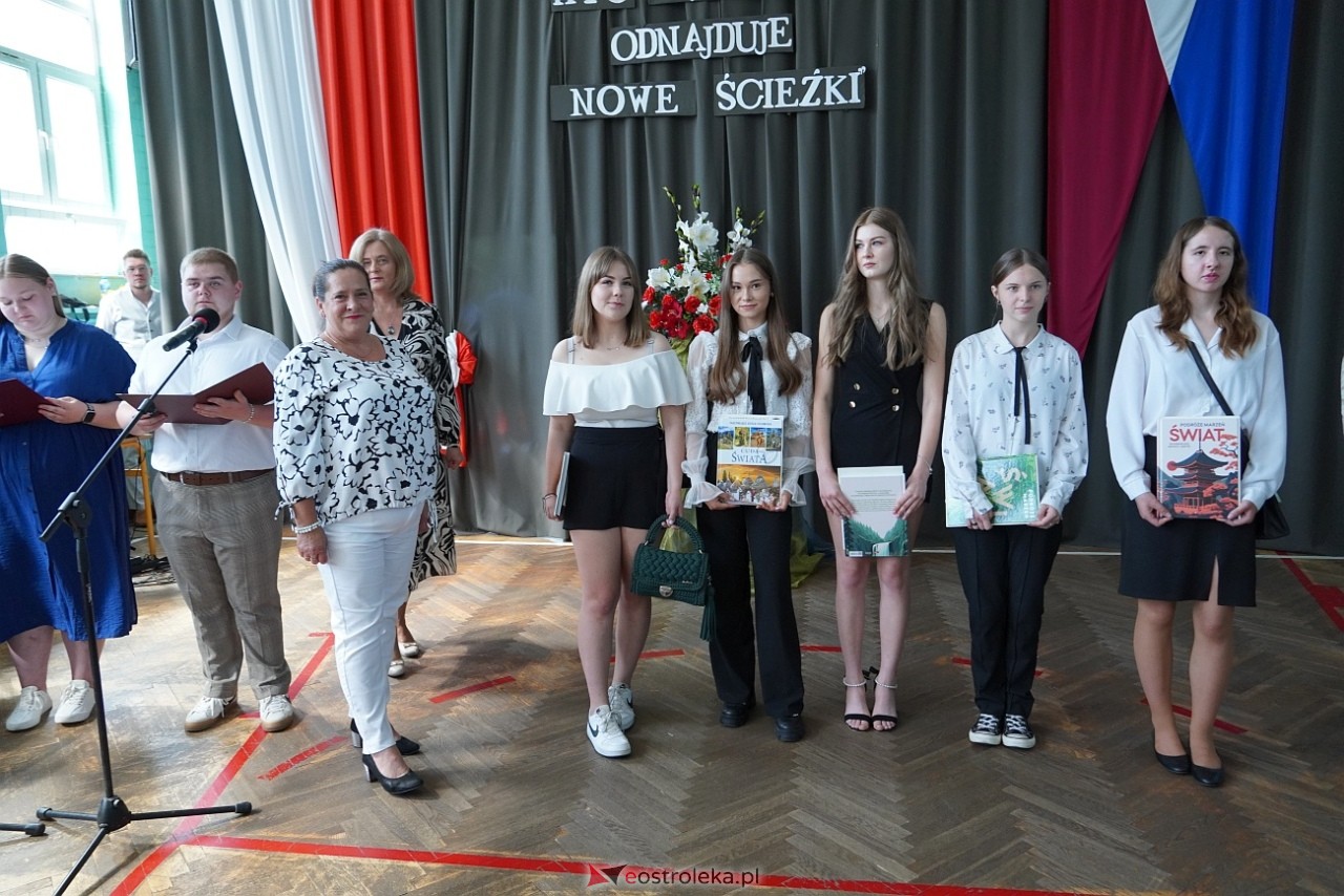 Zakończenie roku szkolnego w Zespole Szkół Zawodowych nr 2 [21.06.2024] - zdjęcie #41 - eOstroleka.pl