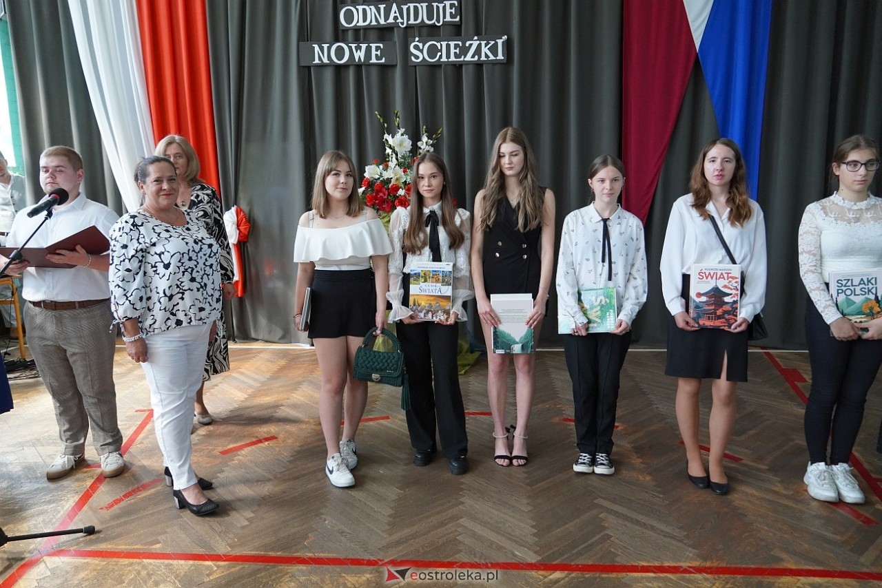 Zakończenie roku szkolnego w Zespole Szkół Zawodowych nr 2 [21.06.2024] - zdjęcie #40 - eOstroleka.pl