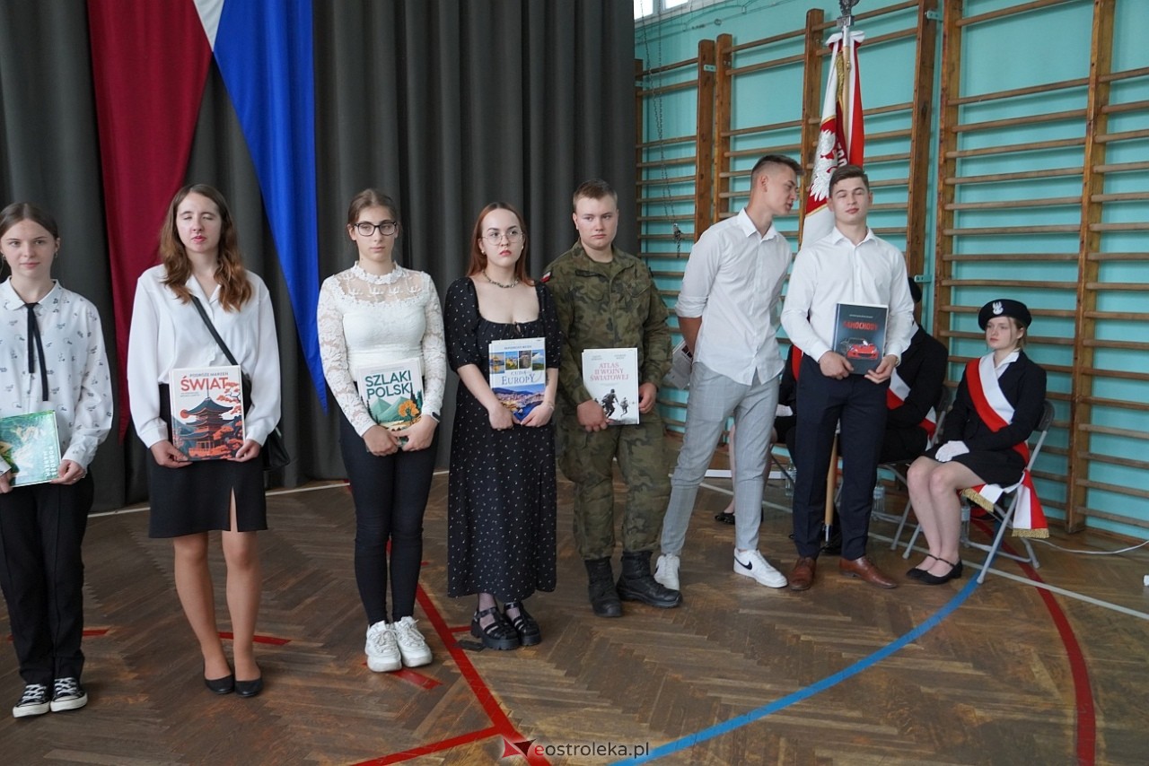Zakończenie roku szkolnego w Zespole Szkół Zawodowych nr 2 [21.06.2024] - zdjęcie #38 - eOstroleka.pl