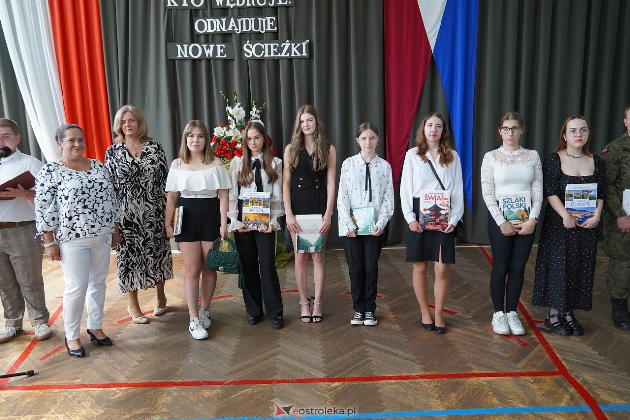 Zakończenie roku szkolnego w Zespole Szkół Zawodowych nr 2 [21.06.2024] - zdjęcie #36 - eOstroleka.pl