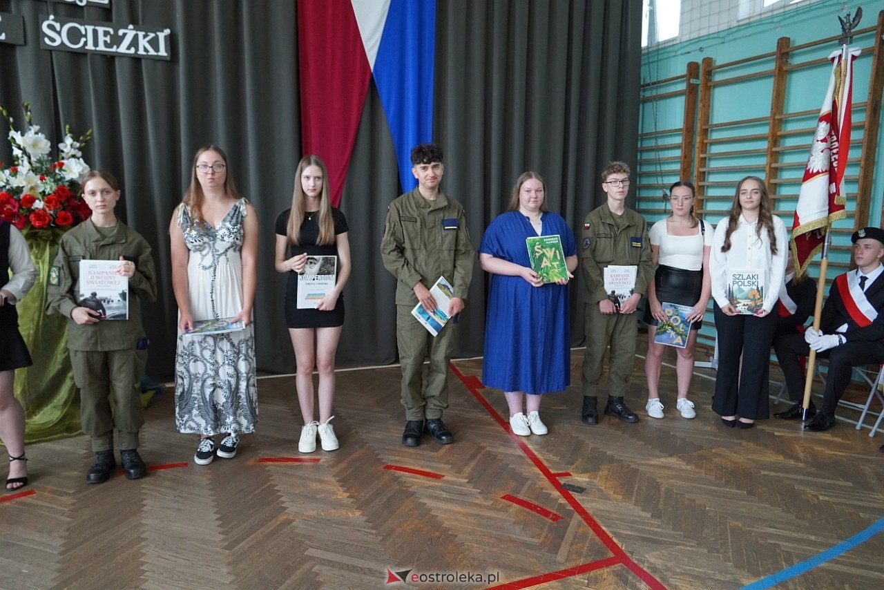 Zakończenie roku szkolnego w Zespole Szkół Zawodowych nr 2 [21.06.2024] - zdjęcie #19 - eOstroleka.pl