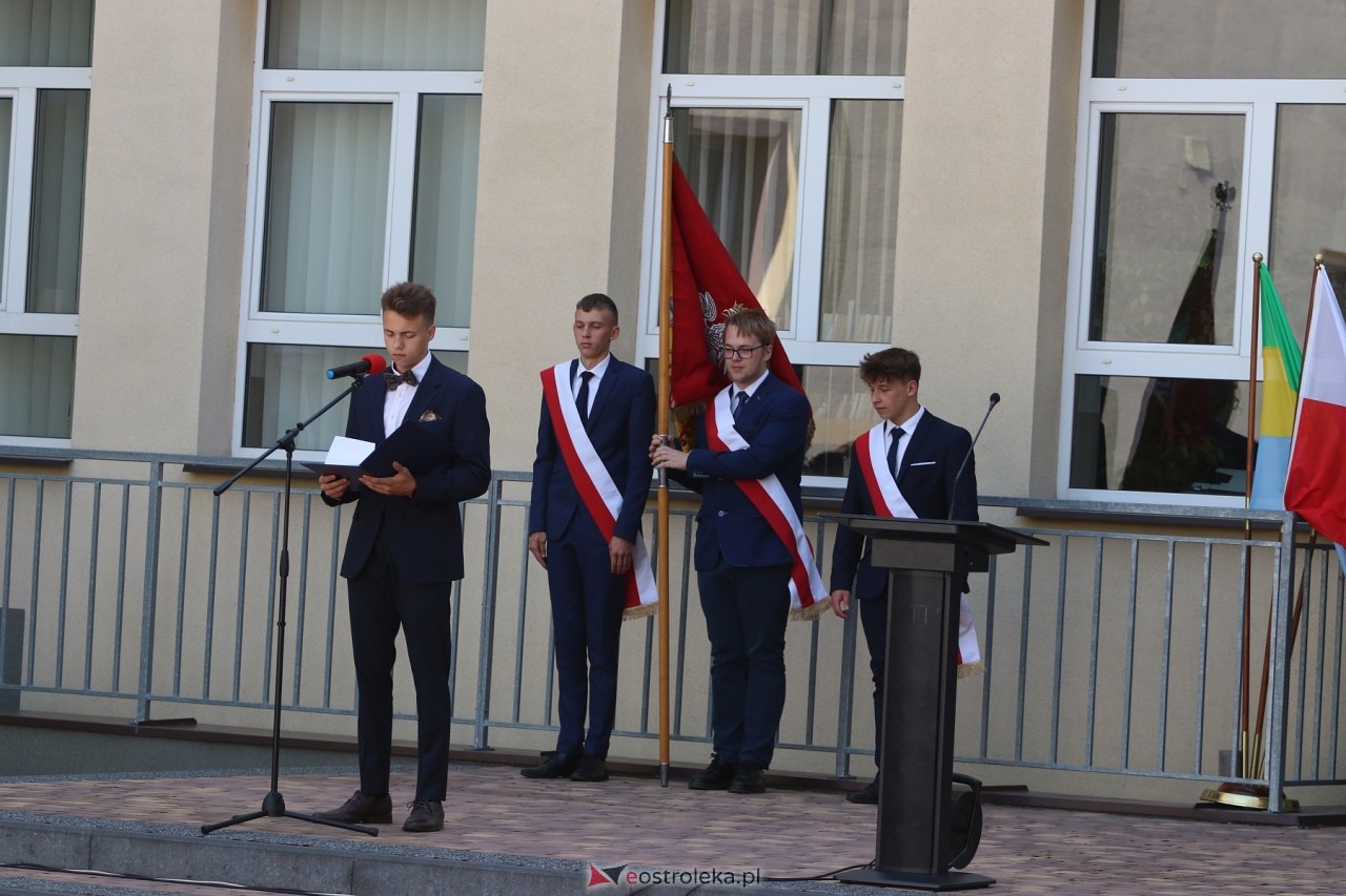 Zakończenie roku szkolnego w Zespole Szkół Zawodowych nr 1 w Ostrołęce [21.06.2024] - zdjęcie #70 - eOstroleka.pl