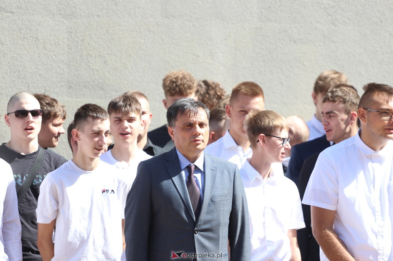 Zakończenie roku szkolnego w Zespole Szkół Zawodowych nr 1 w Ostrołęce [21.06.2024] - zdjęcie #64 - eOstroleka.pl