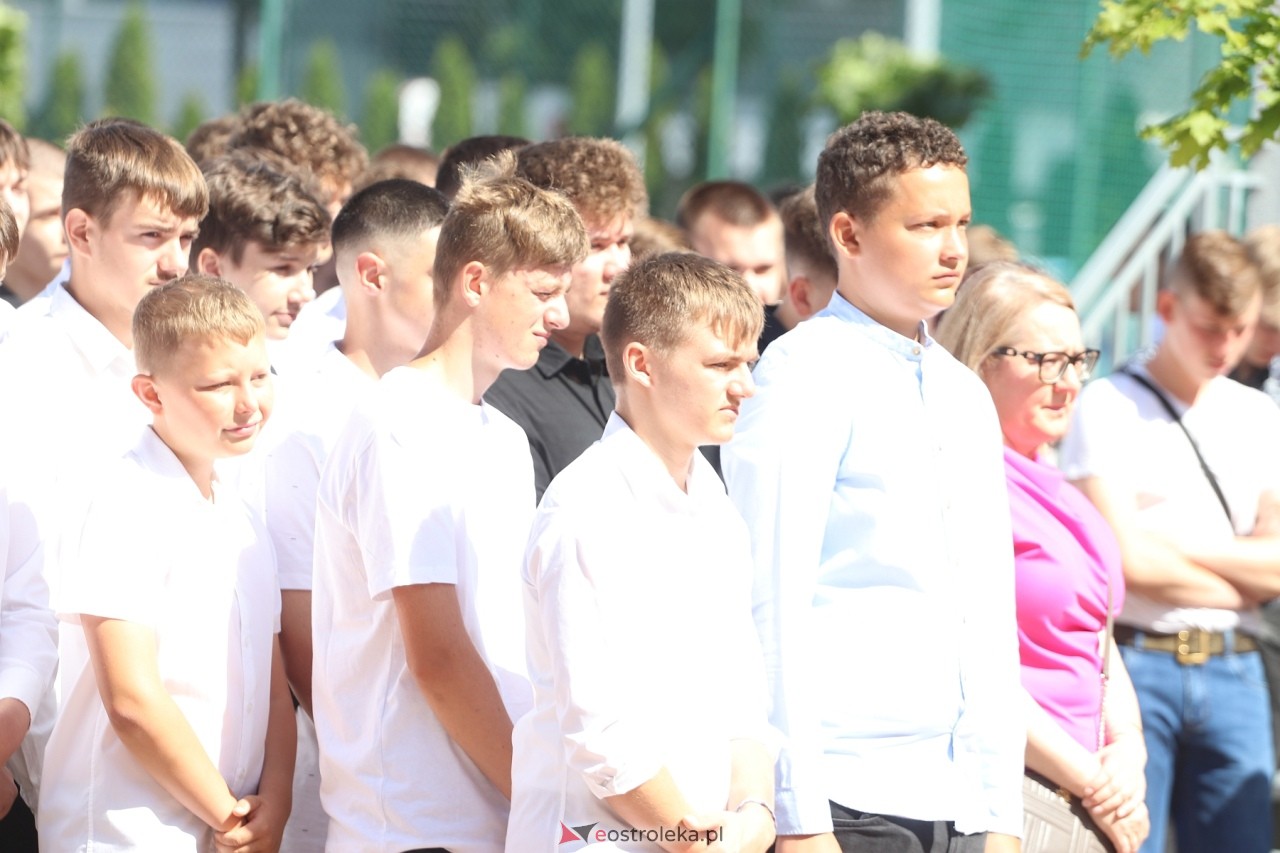 Zakończenie roku szkolnego w Zespole Szkół Zawodowych nr 1 w Ostrołęce [21.06.2024] - zdjęcie #50 - eOstroleka.pl