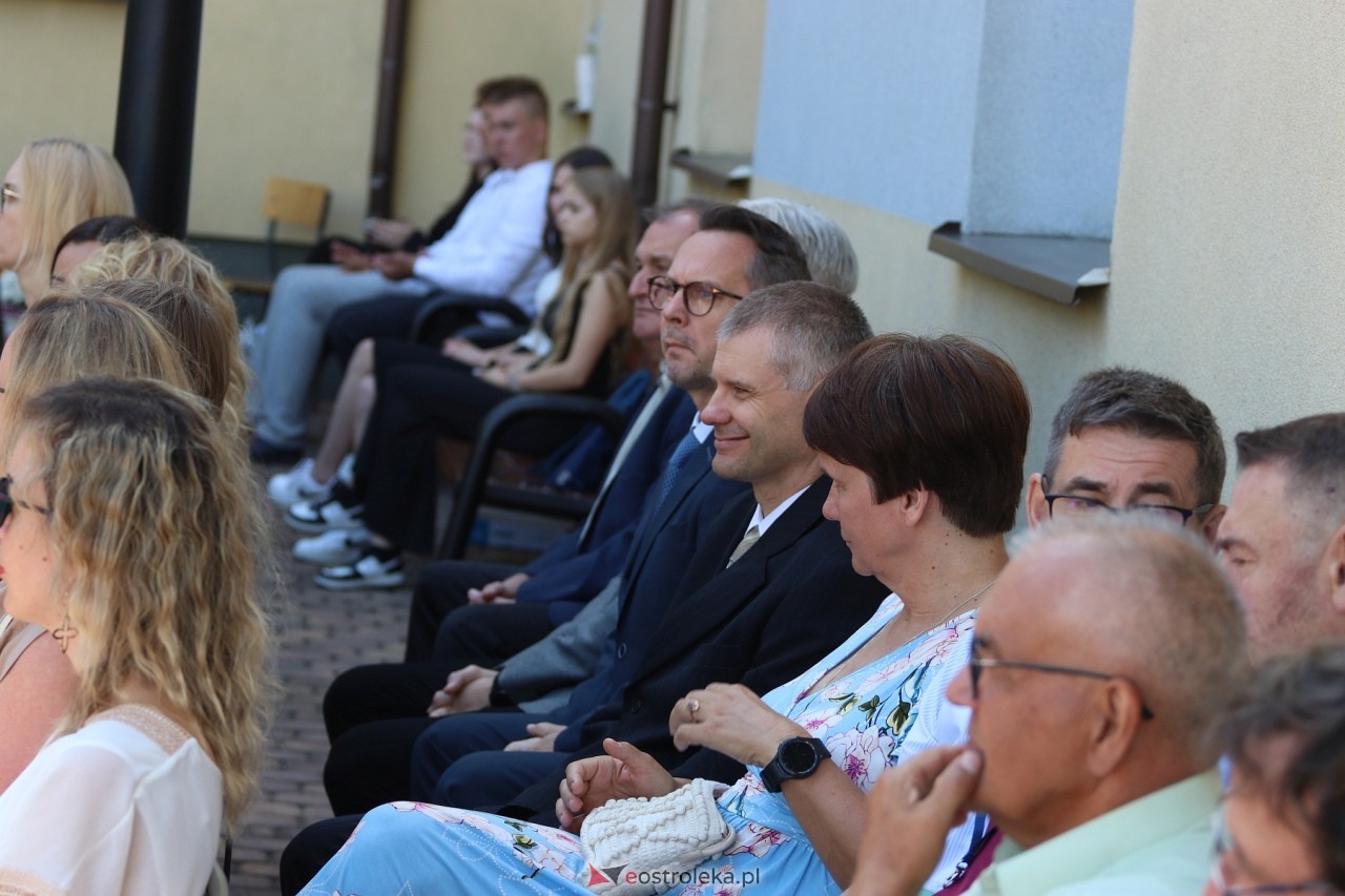 Zakończenie roku szkolnego w Zespole Szkół Zawodowych nr 1 w Ostrołęce [21.06.2024] - zdjęcie #47 - eOstroleka.pl