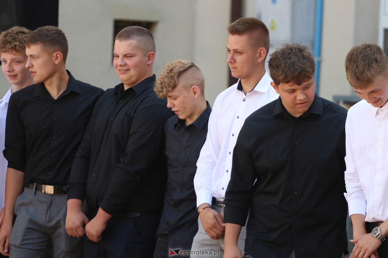 Zakończenie roku szkolnego w Zespole Szkół Zawodowych nr 1 w Ostrołęce [21.06.2024] - zdjęcie #21 - eOstroleka.pl
