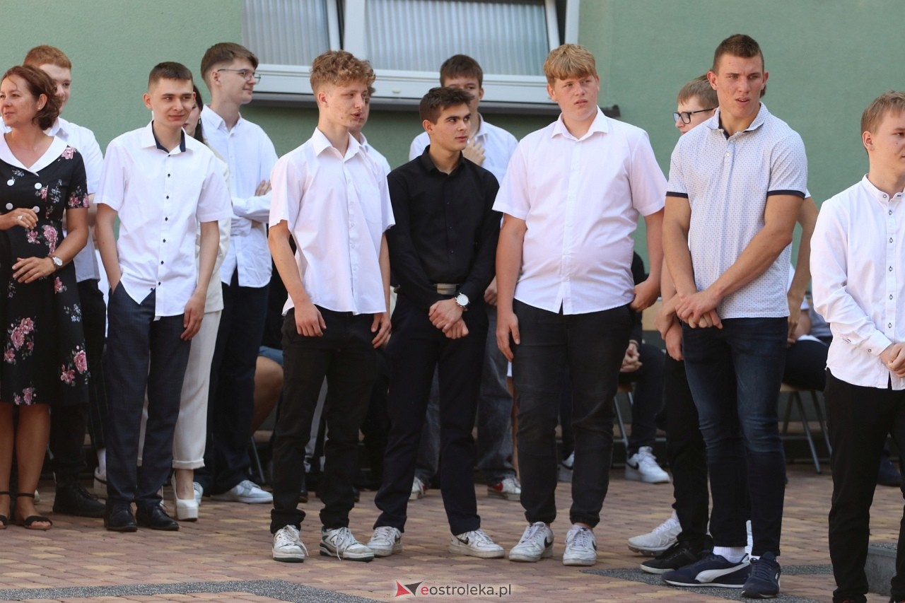 Zakończenie roku szkolnego w Zespole Szkół Zawodowych nr 1 w Ostrołęce [21.06.2024] - zdjęcie #20 - eOstroleka.pl