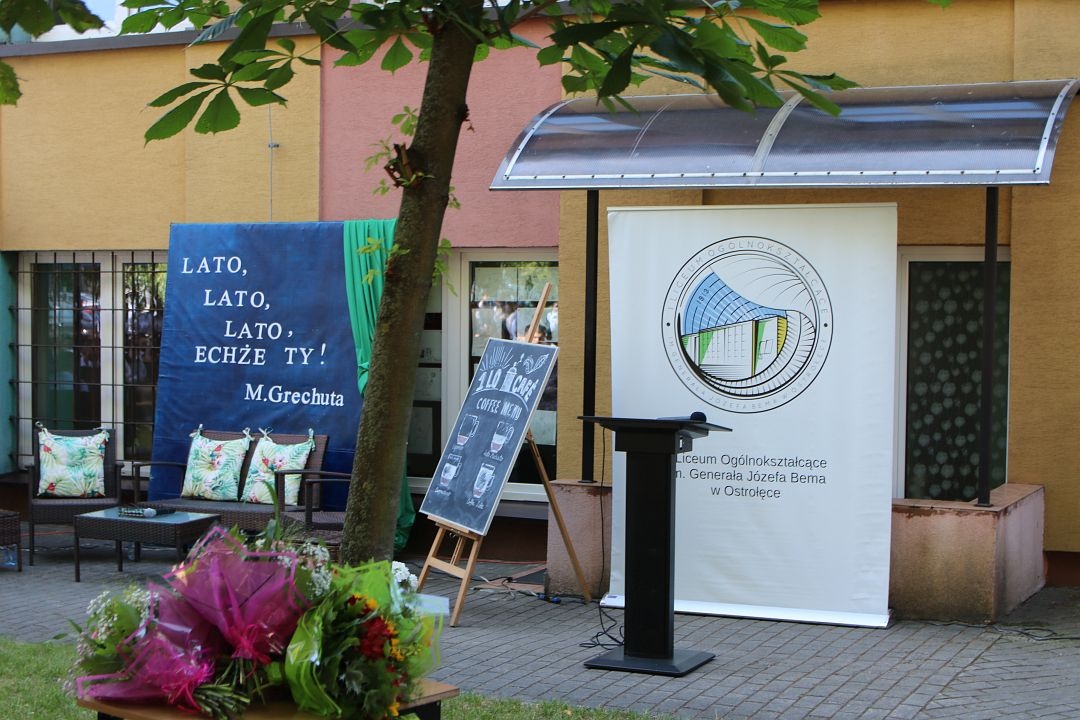 Zakończenie roku szkolnego w I Liceum Ogólnokształcącym w Ostrołęce [21.06.2024] - zdjęcie #26 - eOstroleka.pl