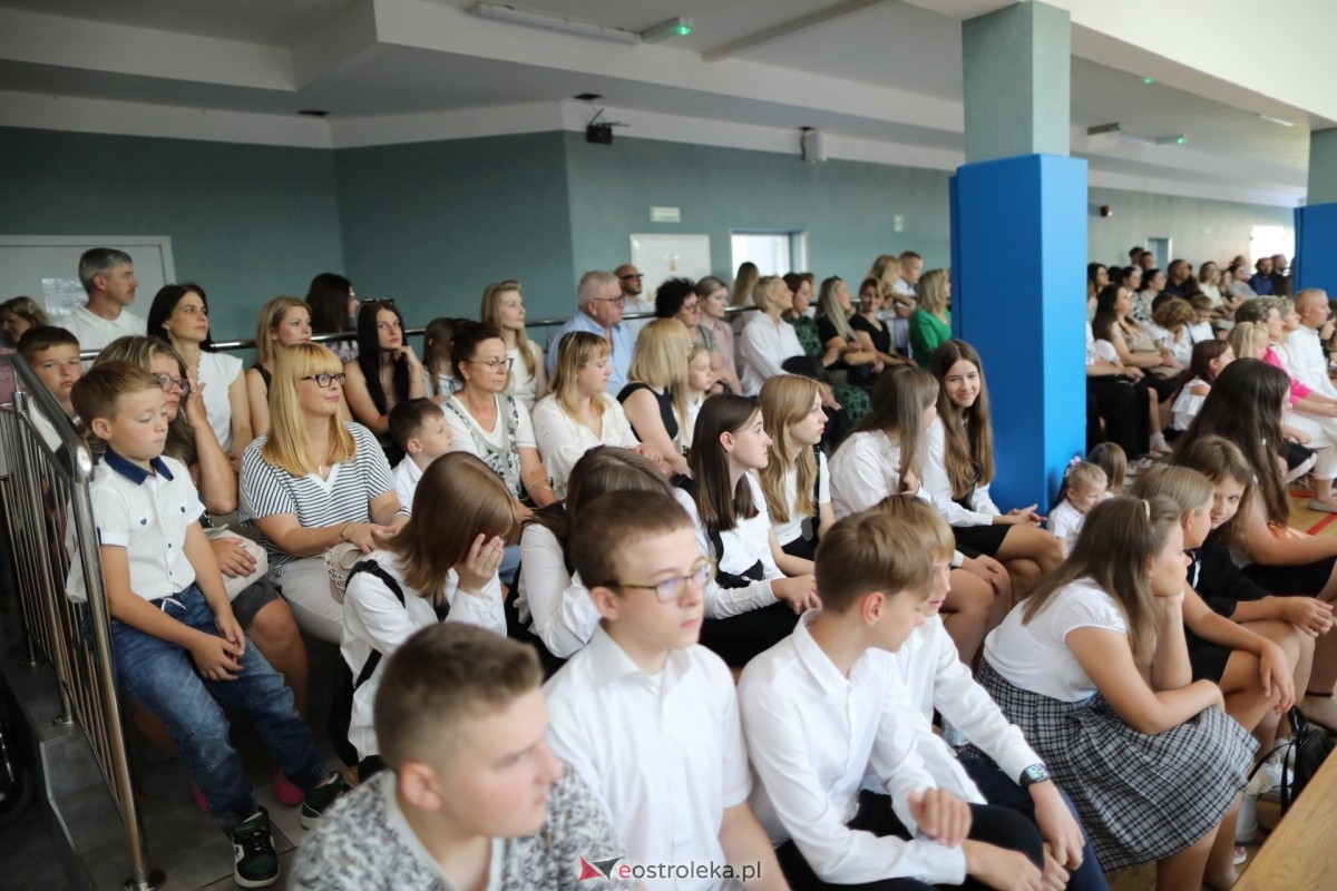 Zakończenie roku szkolnego 2023/2024 w Szkole Podstawowej w Białobieli [21.06.2024] - zdjęcie #58 - eOstroleka.pl