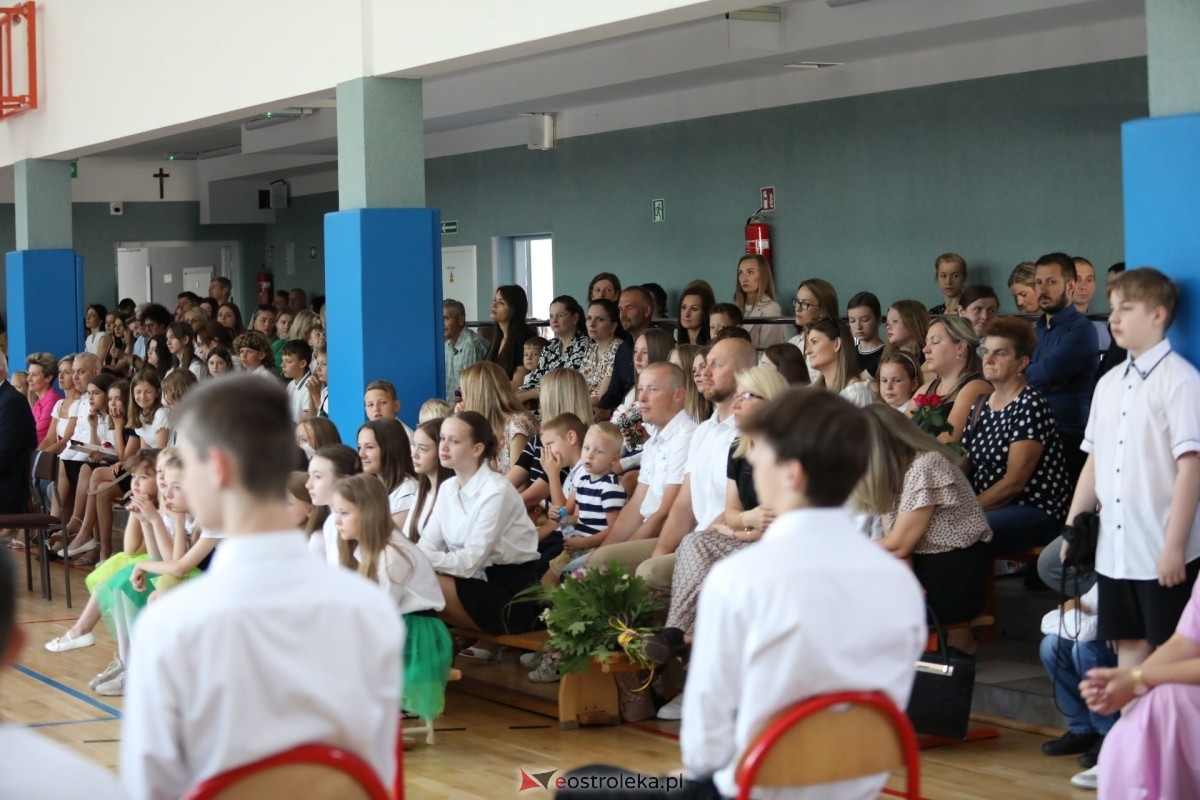 Zakończenie roku szkolnego 2023/2024 w Szkole Podstawowej w Białobieli [21.06.2024] - zdjęcie #51 - eOstroleka.pl